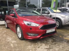 Ford Focus 1.5S - đăng ký 1/2017 - màu đỏ