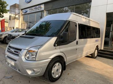 Ford Transit cũ 2017 chạy ít, không kinh doanh