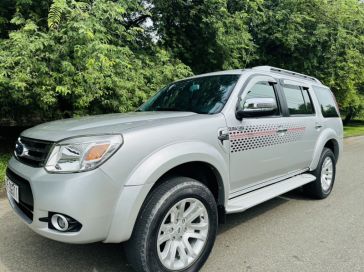 Ford Everest máy dầu số tự động năm 2014