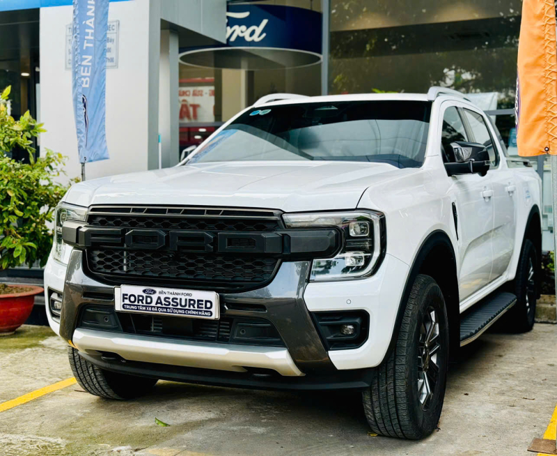 Ford Ranger Wildtrak 2022 màu trắng