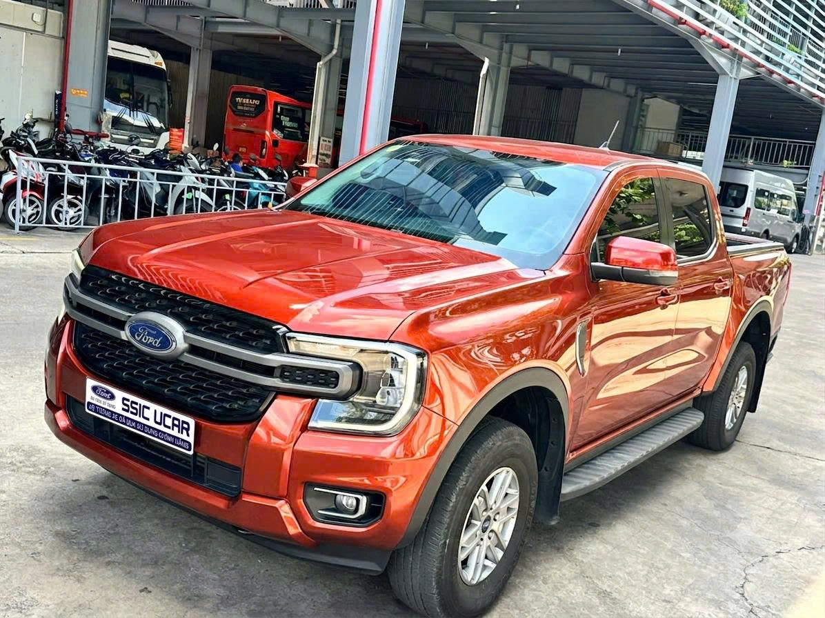 Ford Ranger XLS 4x4 Số tự động 2024