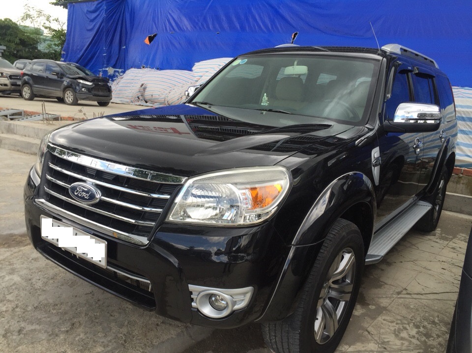 Vào thời điểm 2005 Ford Everest ra đời tại thị trường Việt Nam