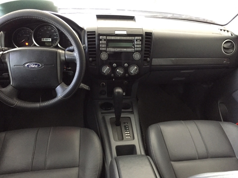 Xe ford everest 25 limited model 2014 số tự động màu xám - 3