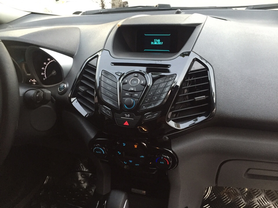 Ford ecosport cũ đời 2015 màu ghi bạc số tự động - 5