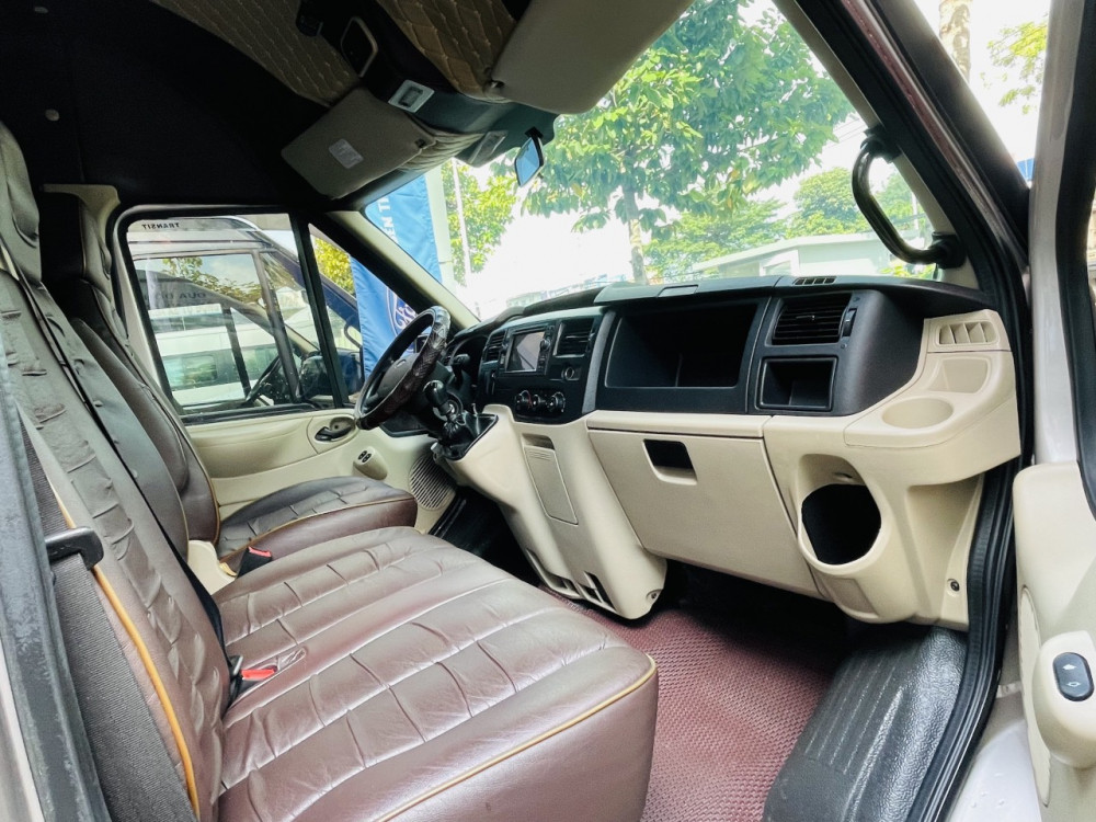 Ford transit tải van 2018 - 6 chỗ900kg - 4