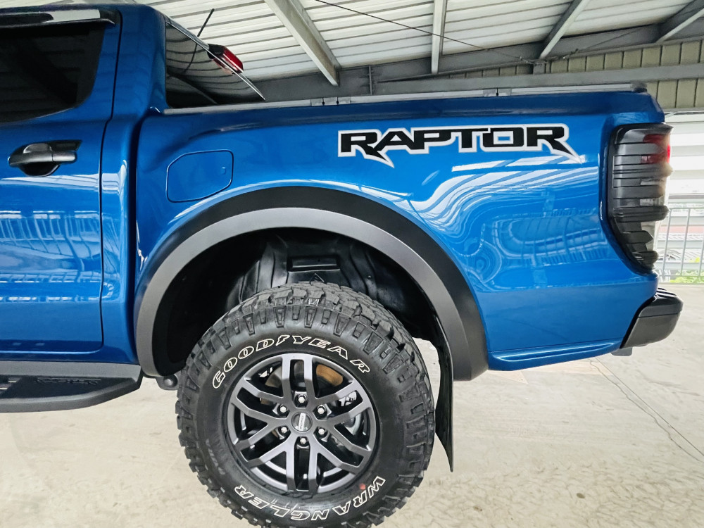 Ford raptor 2019 màu xanh chay lướt - 8