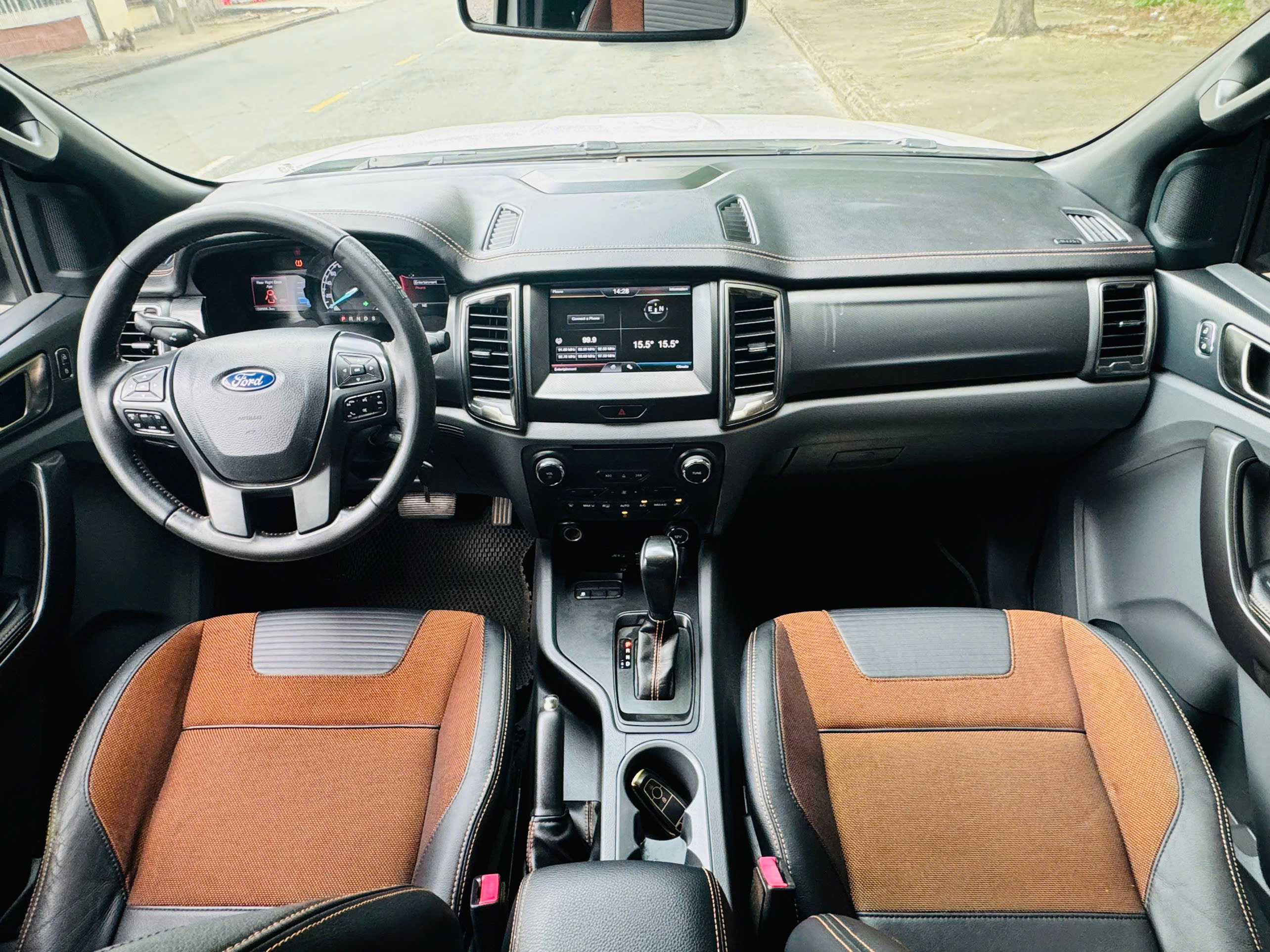 FORD RANGER WILDTRAK NHẬP KHẨU 2016